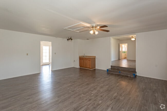 2BR, 1BA- Livingroom - 15301-15315 Woodruff Pl