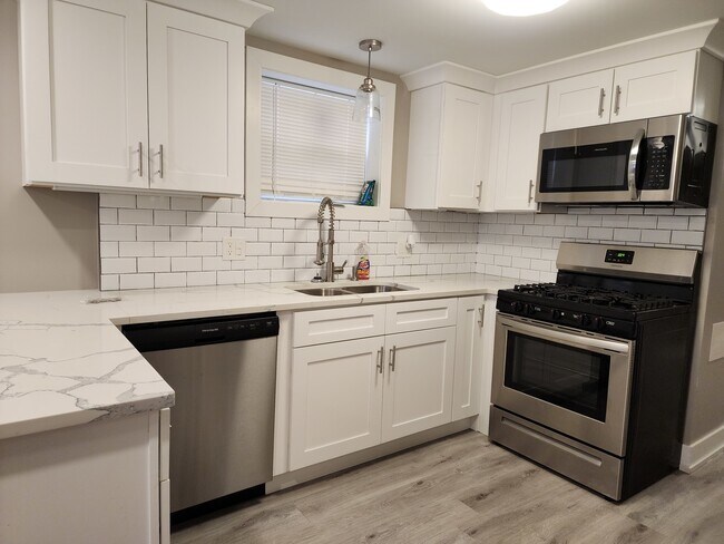 Building Photo - 7627 64th St