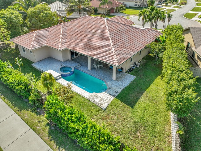 Foto del edificio - 13620 Folkestone Ct