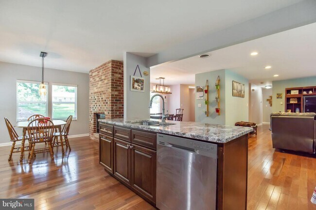 Foto del edificio - 14543 Good Hope Rd