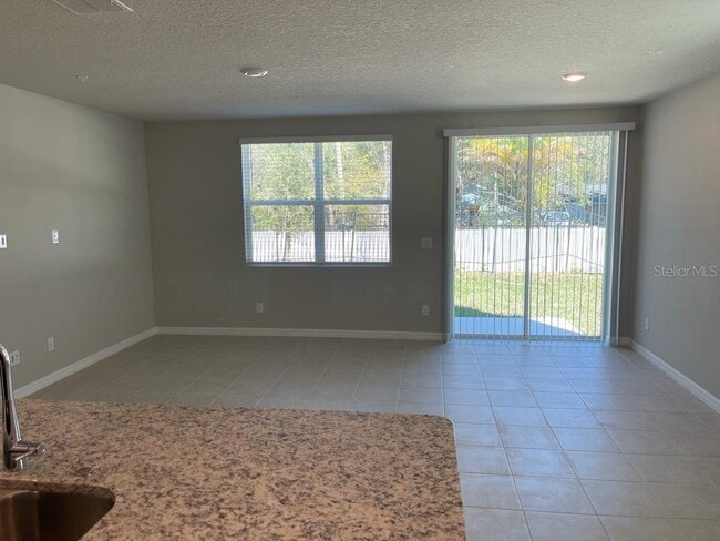 Building Photo - 1558 Grand Rue Dr