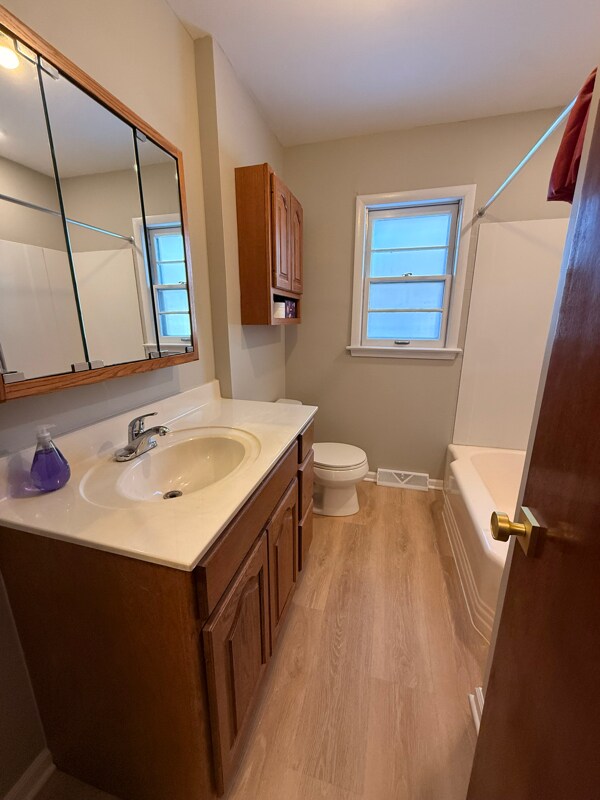 Foto del edificio - 5825 Webster St