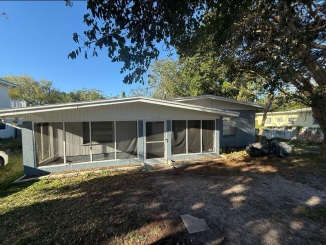 Building Photo - 234 McKinley Ave