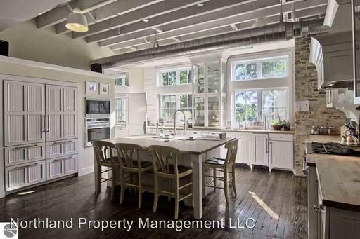 Foto del edificio - 1435 Incochee Farm Ln