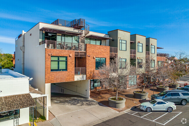 Building Photo - 4020 Lofts