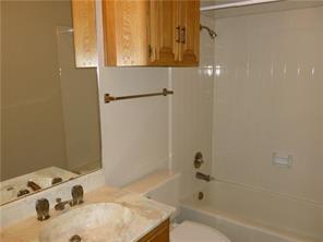 Building Photo - 323 Dogwood Dr