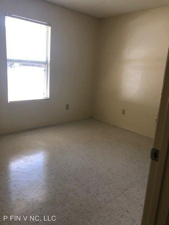 Building Photo - 2 br, 2 bath House - 104 Pembroke Ct