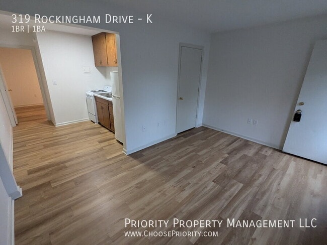 Building Photo - 319 Rockingham Dr