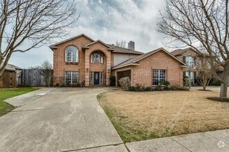 Building Photo - 1302 Lombardy Way