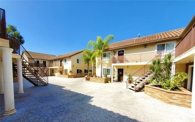 Foto del edificio - 729 S Knott Ave