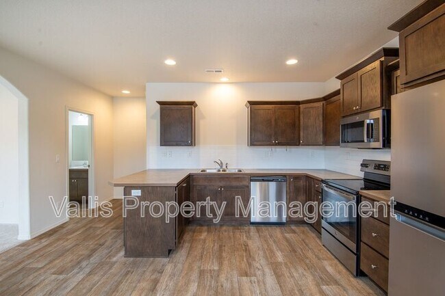 Building Photo - 4850 Heathwood St NE