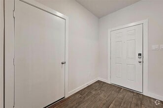 Building Photo - 313 Merriman Rd
