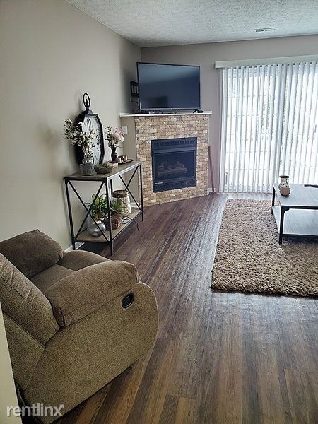 Foto del edificio - 6770 Lagrange Dr