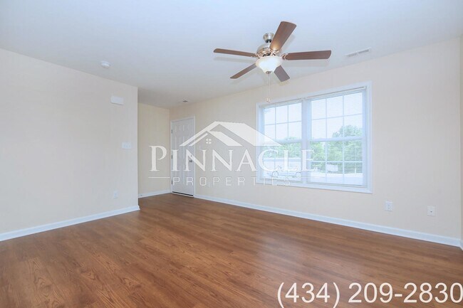 Building Photo - 2313 Acorn St