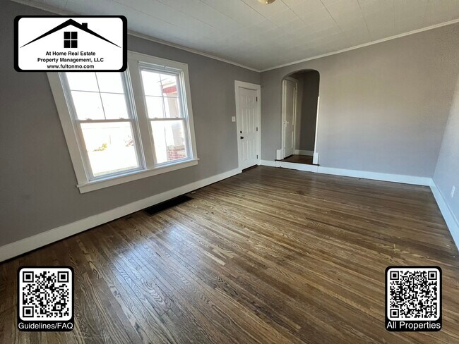 Building Photo - 837 Nichols St