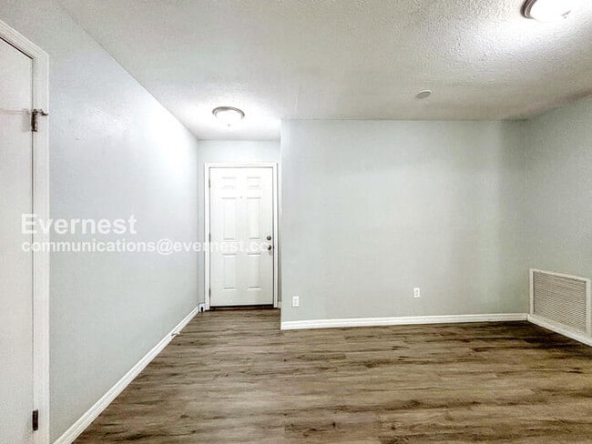 Building Photo - 4808 Eden View Ct