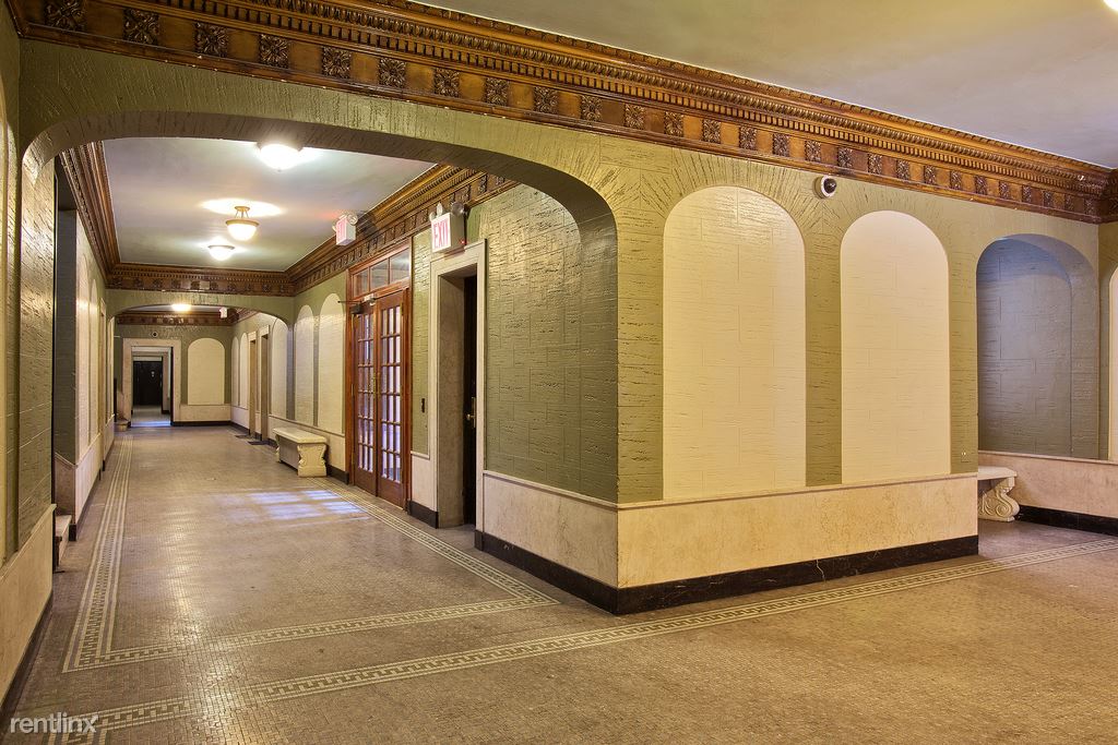 Building Photo - 948 Saint Nicholas Ave