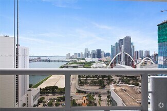 Building Photo - 1717 N Bayshore Dr