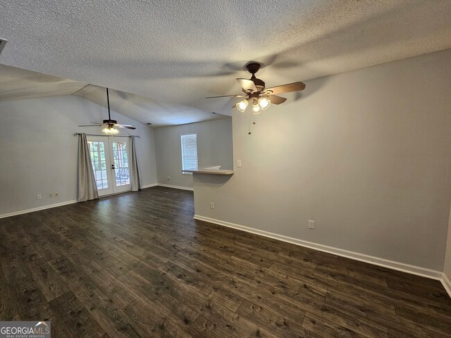 Building Photo - 701 S Fairfield Dr