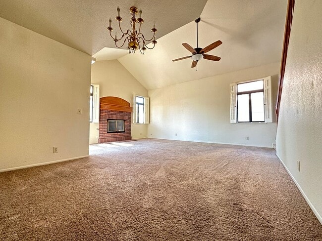 Building Photo - 3 BEDROOM HOME FOR LEASING IN Rancho Cucam...