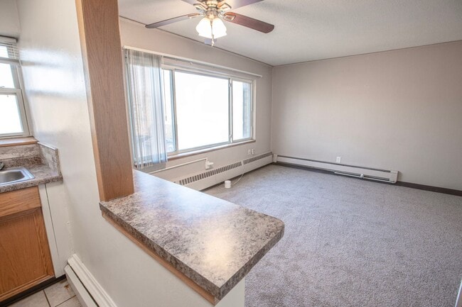 Interior Photo - AVID Uptown