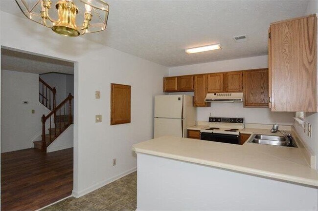 Foto del edificio - 1015 Rock Creek Ln