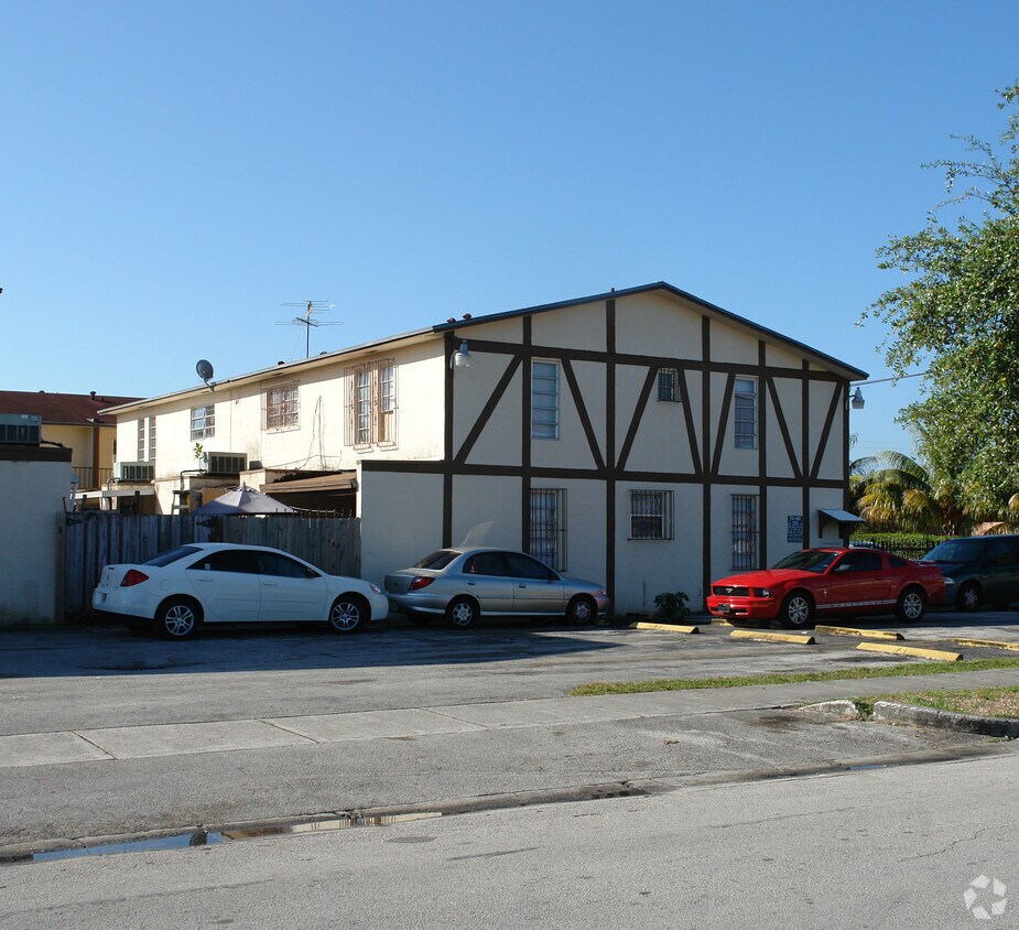 Foto del edificio - 301 SW 110th Ave
