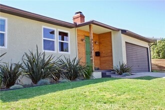 Building Photo - 8727 Glider Ave