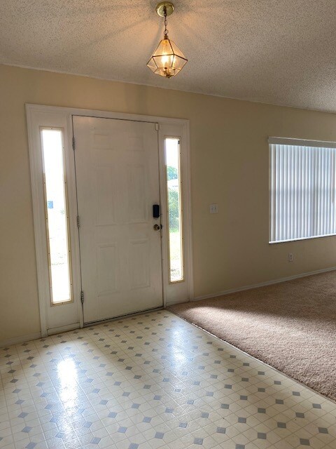 Foto del edificio - 2292 Harding Cir
