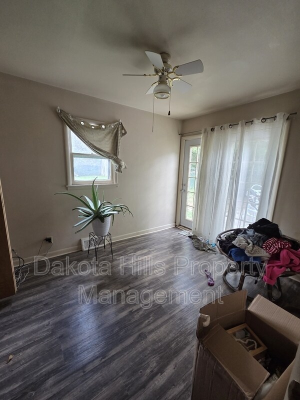 Foto del edificio - 313 E Tallent St