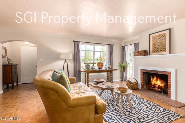 Foto del edificio - 1315 W Holly St