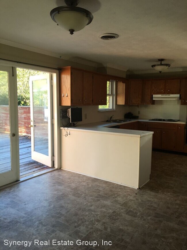 Foto del edificio - 3 br, 2.5 bath House - 6513 Premier Dr