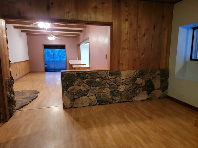 Foto del edificio - 2370 Mosquito Cutoff Rd