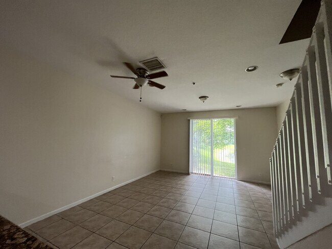 Foto del edificio - 3416 NW 14th Ct