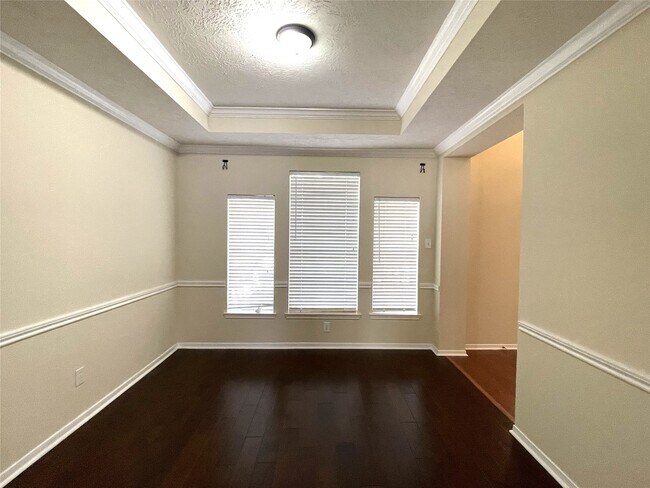 Foto del edificio - 1723 Rustic Oak Ln