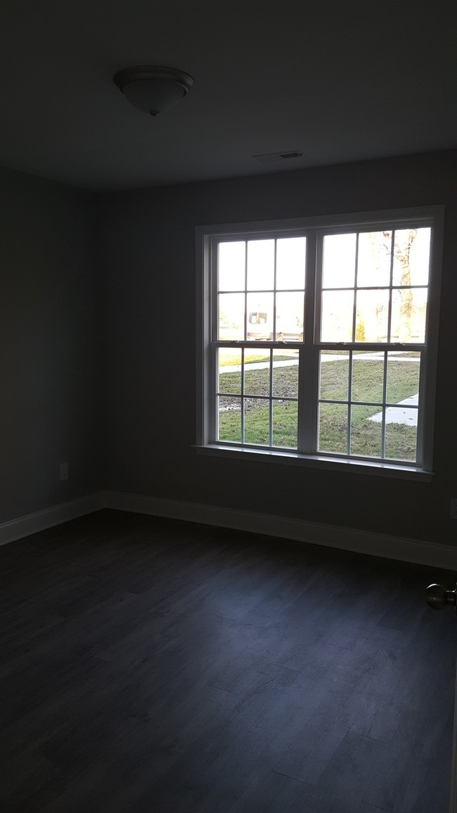Building Photo - Duplex For Rent in Youngsville