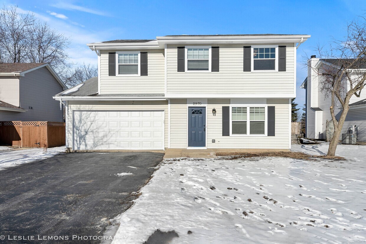 Primary Photo - 2970 Middlebury Ct W
