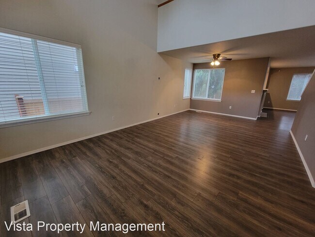 Building Photo - 4 br, 2.5 bath House - 11922 126th Street ...