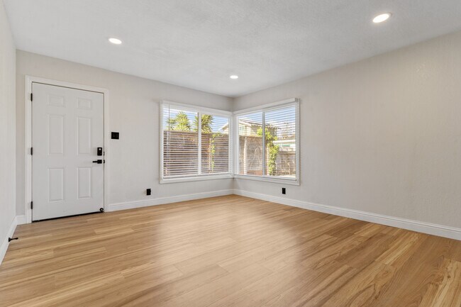 Building Photo - 2451 Byron St