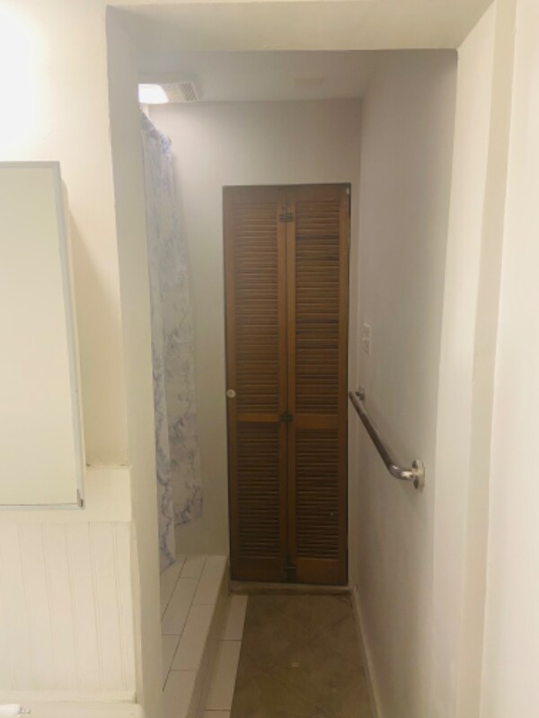 Foto del edificio - 2626 Dreux Ave