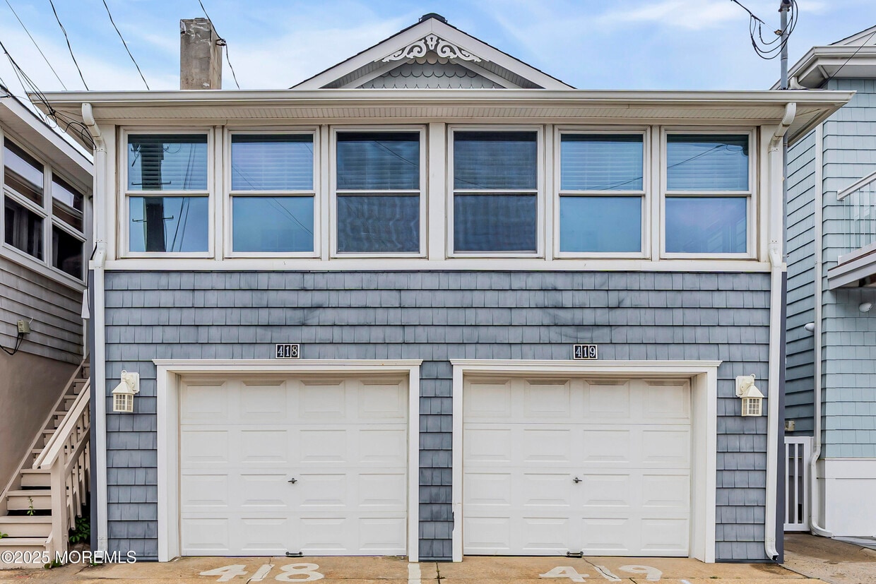 Foto principal - 418 1st Ave