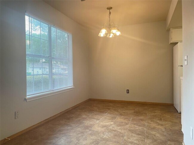Foto del edificio - 212 E Sunset Ave