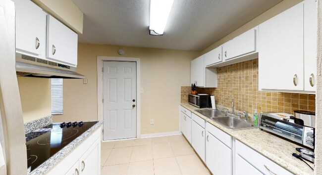 Foto del edificio - 3001 E 27th Ave