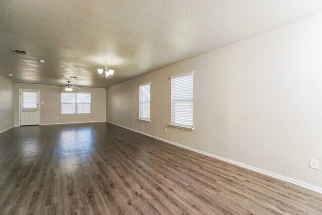 Building Photo - 6535 Davenport Bay