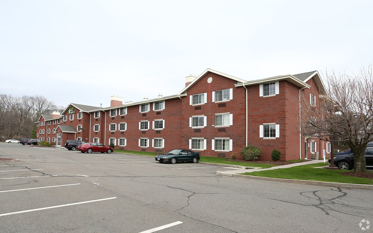 Furnished Studio Farmington Apartments Farmington, CT