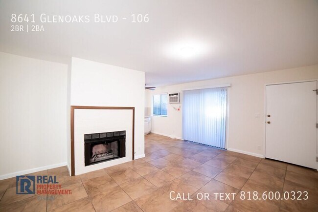 Foto del edificio - 8641 Glenoaks Blvd