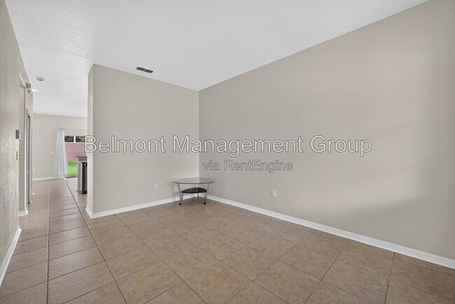 Foto del edificio - 10709 Savannah Landing Cir