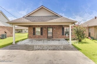 Building Photo - 1503 S Patout St