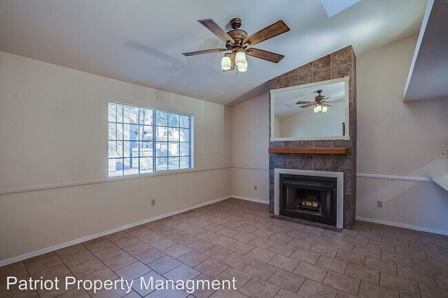 Building Photo - 2020 W Union Hills Dr