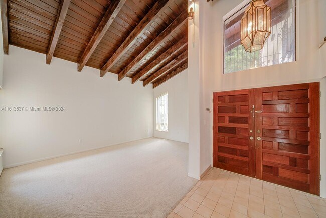 Building Photo - 3421 SW 63rd Ave